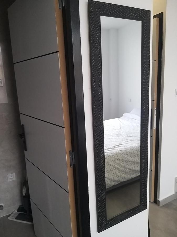 Le Studio Elegance Du Centre Oyonnax Eksteriør bilde